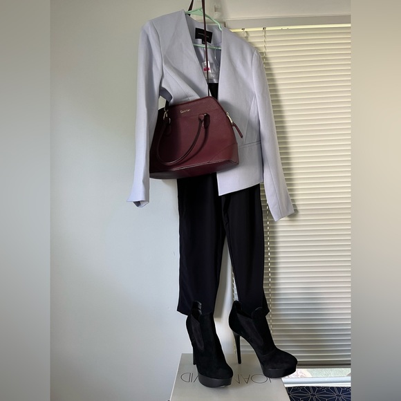 **SOLD ELSEWHERE** NWT Joan and David Booties, Black Faux Suede Heels, size 10 - Picture 13 of 15